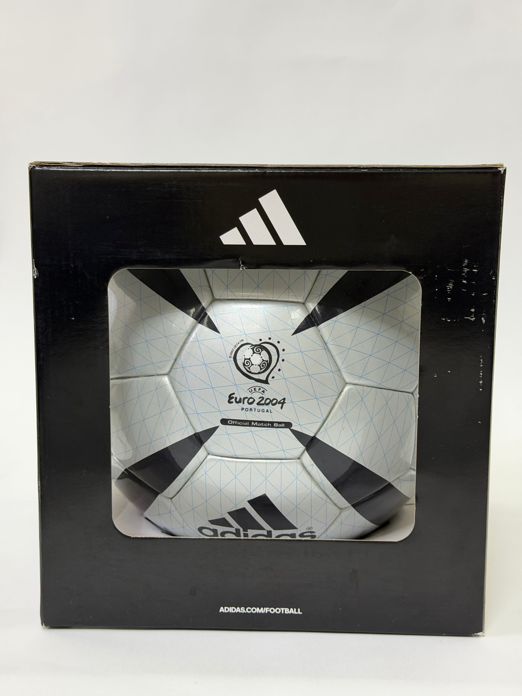 Adidas Roteiro Euro 2004 - Official Match Ball